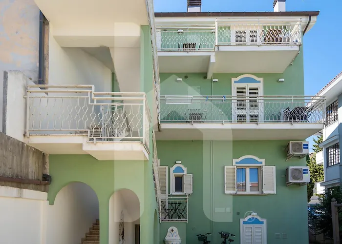 Homiday - Residenza D'annunzio Διαμέρισμα